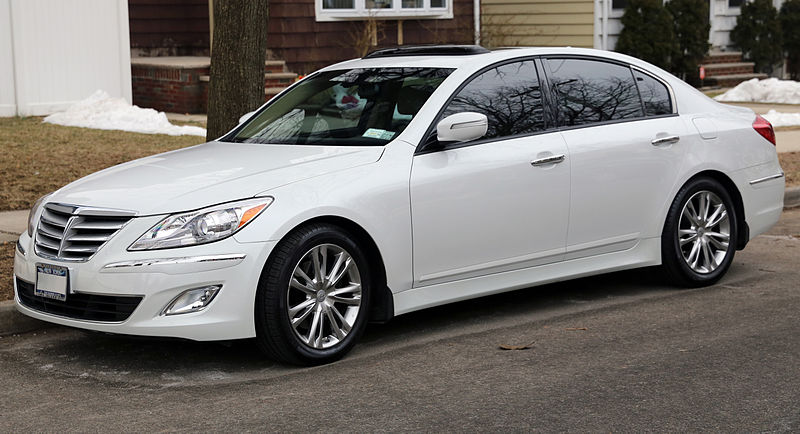 File:2013 Hyundai Genesis 3.8 sedan front left.jpg