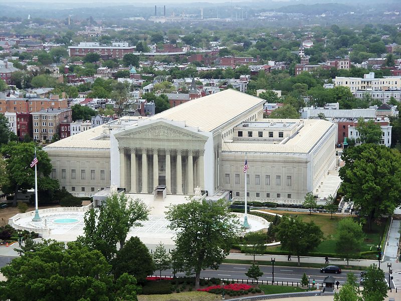2013 U.S. Supreme Court Building.JPG