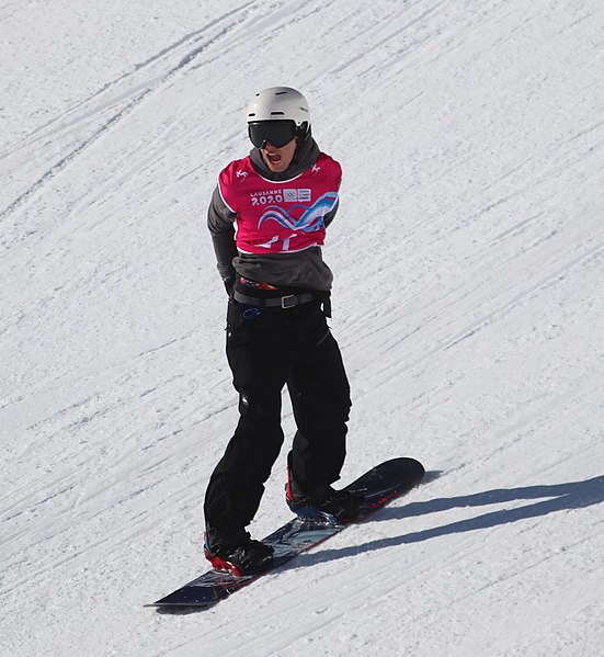 File:2020-01-20 Snowboarding at the 2020 Winter Youth Olympics – Men's Slopestyle – Final – 1st run (Martin Rulsch) 088.jpg