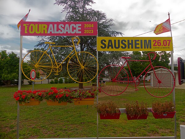 [Tour Alsace 2023] : décorations cyclistes 600px-2023-07-25_11-01-06_DecoTA-Sausheim