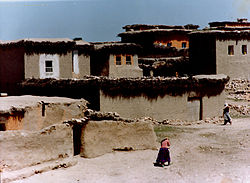 A view from Yaprakbaşı, Çınar in 1986.jpg