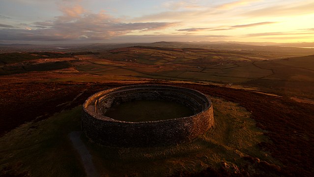 An Grianan fort at sunset