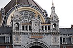 Antwerp train station clock (28548979242)