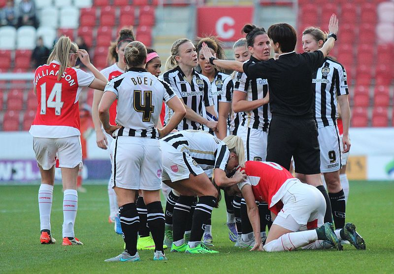 File:Arsenal Ladies Vs Notts County (22695444292).jpg