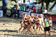 Deutsch: Beachhandball Europameisterschaften 2019 (Beach handball Euro); Tag 4: 5. Juli 2019 – Frauen, Viertelfinale, Niederlande-Griechenland 2:1 (25:12, 18:24, 7:6) English: Beach handball Euro; Day 4: 5 July 2019 – Quarter Final Women – Netherlands-Greece 2:1 (25:12, 18:24, 7:6)