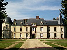 Beaurepaire (60), château, façade sud.jpg