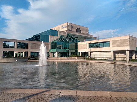 Ben Franklin Place fountain