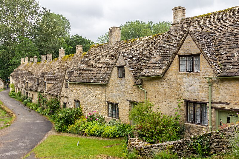 File:Bibury 2015 04.jpg