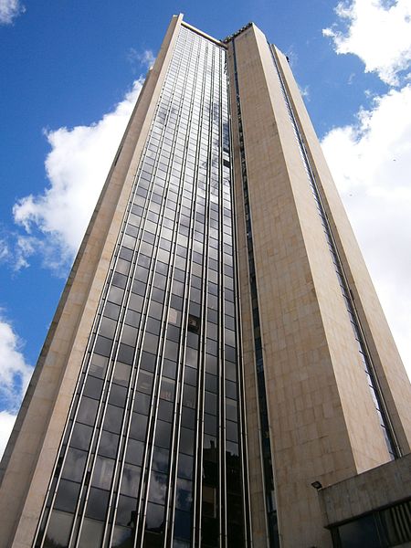 File:Bogotá torre Seguros Tequendama.JPG
