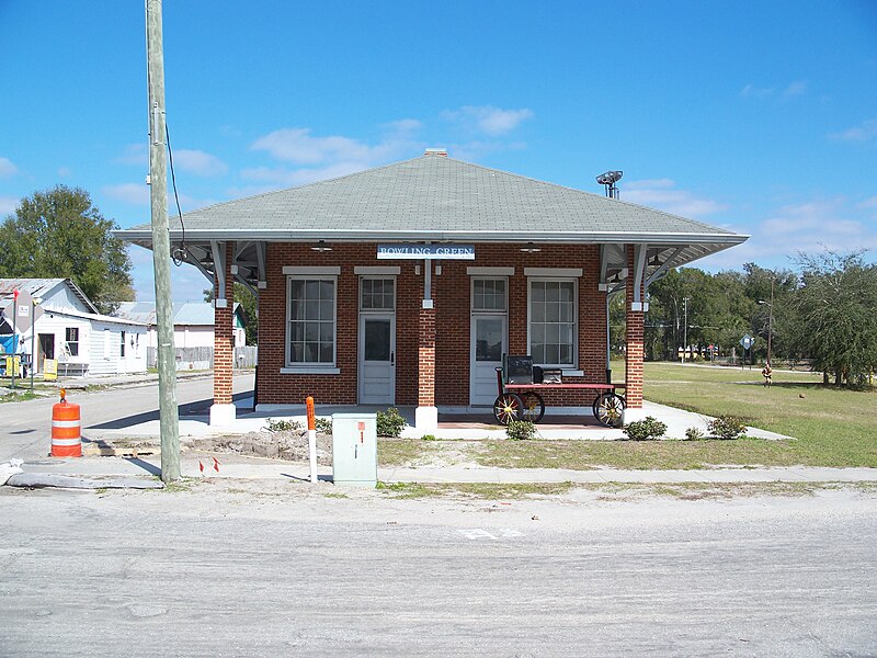 File:Bowling Green FL depot02.jpg