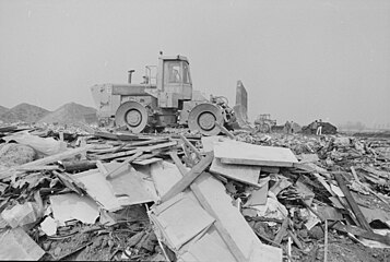 Bulldozer, in 1981