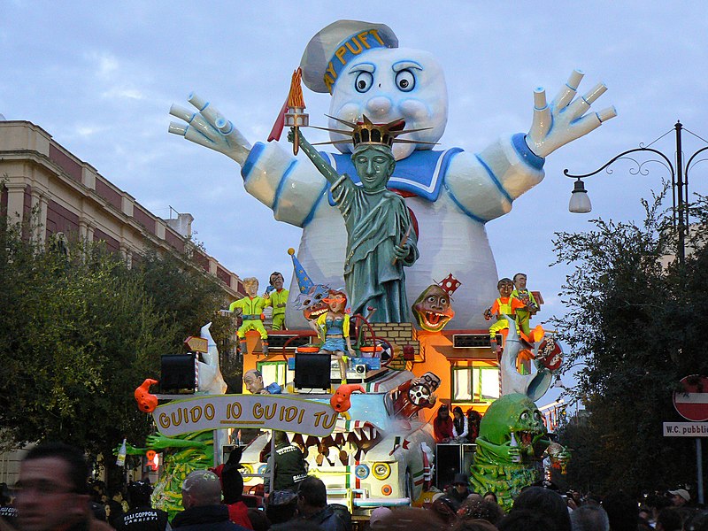 File:Carnevale di Gallipoli - panoramio - Luca Margheriti (3).jpg