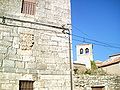 Casa blasonada, de piedra de sillería.