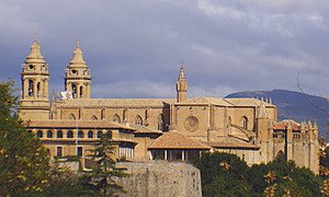 Kathedrale Von Pamplona: Geschichte, Innenraum, Kloster