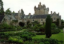 Cawdor Castle - geograph.org.uk - 348393.jpg