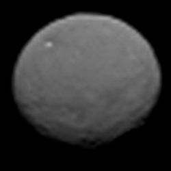 250px-Ceres_OpNav_2_single_frame_by_Dawn%2C_25_January_2015.jpg