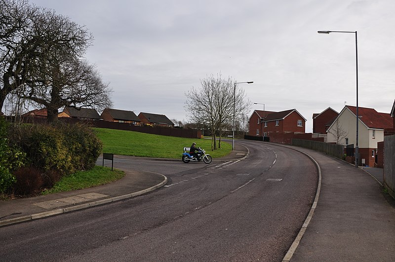 File:Chepstow , Denbigh Drive - geograph.org.uk - 2805699.jpg