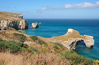 <span class="mw-page-title-main">Tunnel Beach</span> Beach in Dunedin, New Zealand