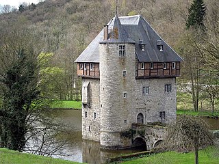 <span class="mw-page-title-main">Crupet Castle</span> Castle in Wallonia