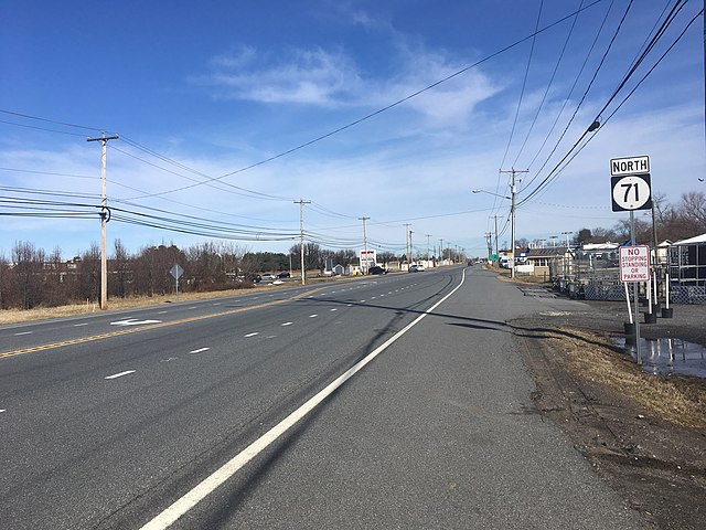 DE 71 northbound past Middletown Warwick Road in Middletown