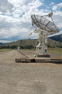 DRAO Synthesis Telescope DRAO synthisis.JPG