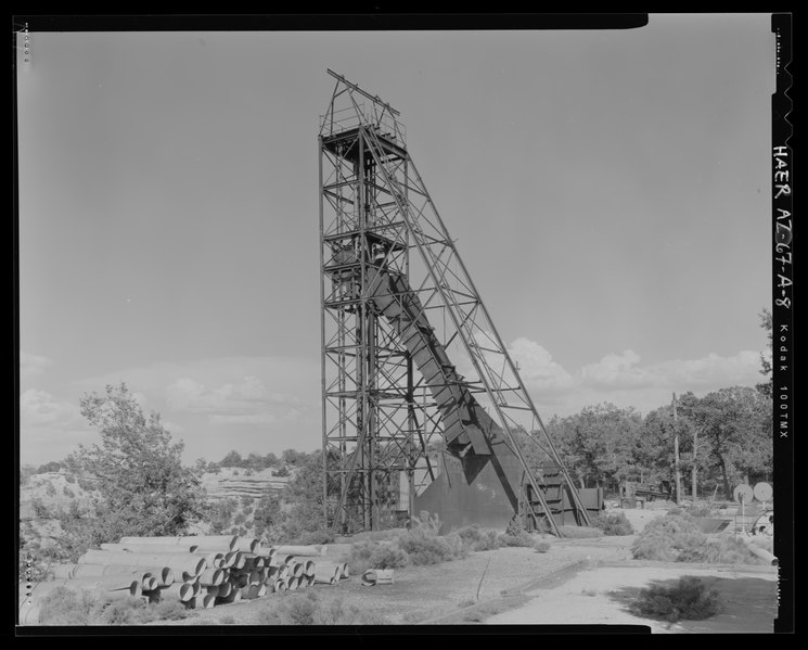 File:Detail view of headframe, from within the Orphan Mine Site, view to east-southeast - Orphan Lode Mine, Headframe, North of West Rim Road between Powell Point and Maricopa Point, South HAER AZ-67-A-8.tif