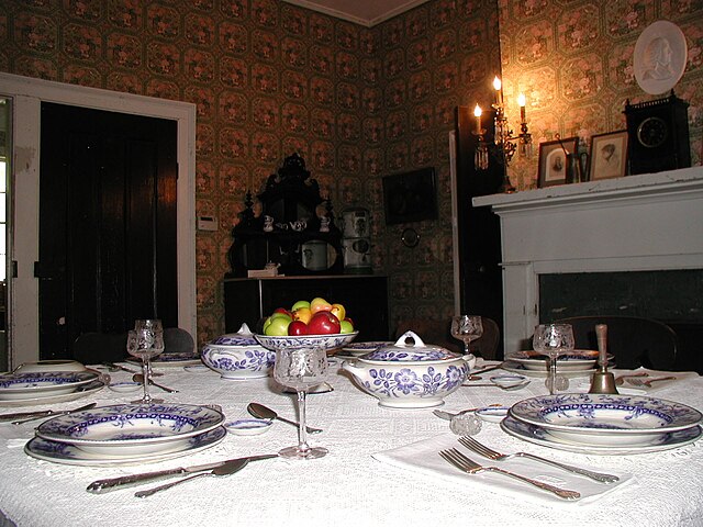 Dining table at the Dinsmore Homestead