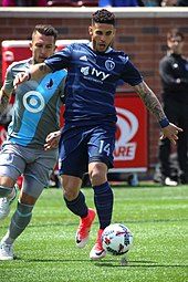 Dwyer playing for Sporting Kansas City in 2017 Dom Dwyer 2017 (cropped).jpg