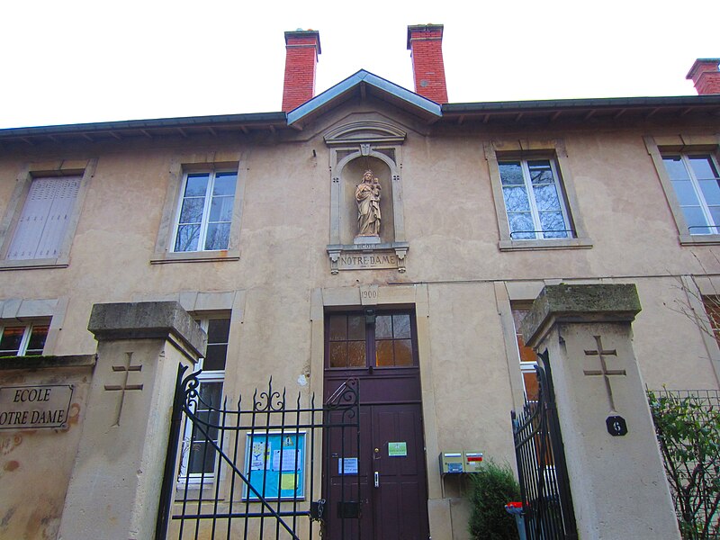 File:Ecole notre dame Bouxieres Dames.JPG