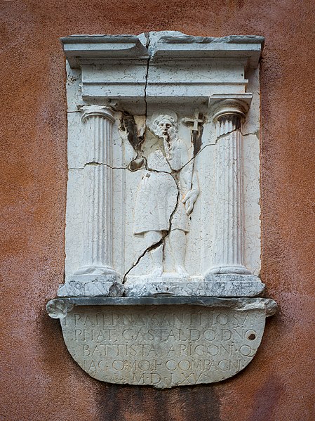 File:Edicola in Campo San Zaccaria Venezia.jpg