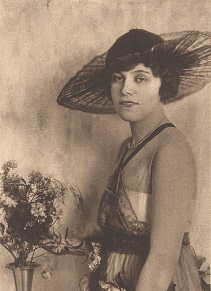 File:Edith Hallor in "Leave it to Jane".jpg