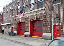 The quarters of Engine 153 and Tower Ladder 77, located in Stapleton, Staten Island Engine 153 H&L 77 house 74 Broad St Stapleton jeh.jpg