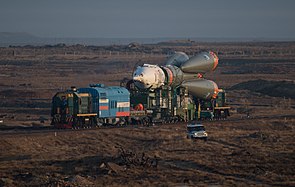 Sojuz MS-08 menossa laukaisualustalle.