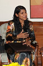 Miniatuur voor Bestand:Fathimath Dhiyana Saeed in New Delhi on April 27, 2011.jpg