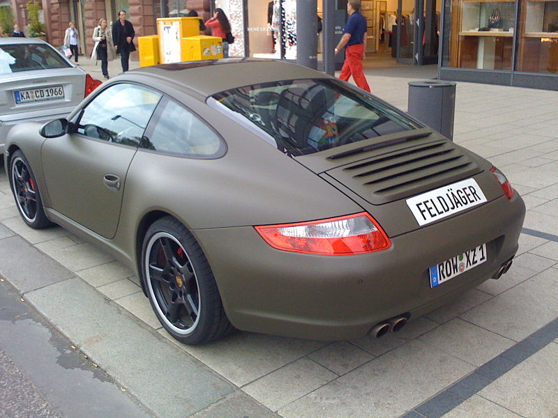 File:Feldjäger Porsche Design Seite hinten.jpg