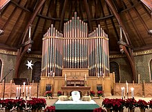 Sanctuary & Organ First Baptist Church in Newton (Massachusetts) Sanctuary.jpg