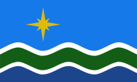 Flag of Duluth (gold star on a light blue banner with white, green, and dark blue waves below)