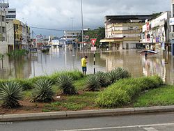 Flood scene on 13 December 2007 in Mentakab. Flood 13 Dec 2007 Mentakab.jpg