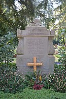 Frankfurt, main cemetery, grave IV 37 Theis.JPG