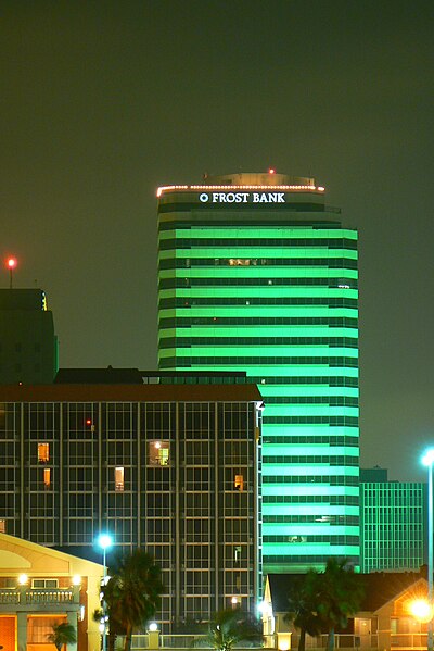 File:Frost Bank, Corpus Christi, green, night.jpg