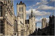 De Gentse torenrij, v.l.n.r. Sint-Niklaaskerk, het belfort en de toren van de Sint-Baafskathedraal.