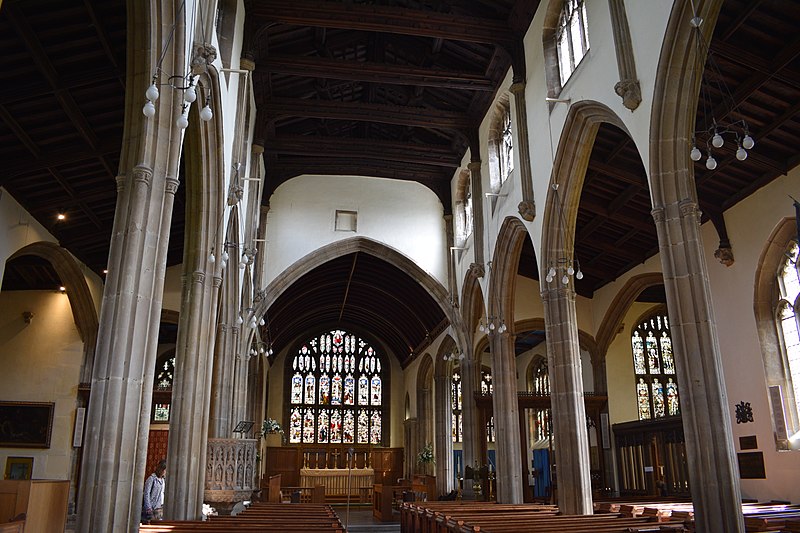 File:Glastonbury. St John the Baptist. Interior 2.jpg