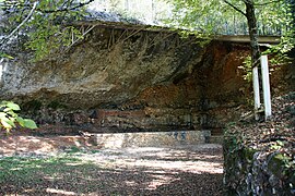 Grand abri de la Ferrassie - Savignac-de-Miremont - 20090924.jpg