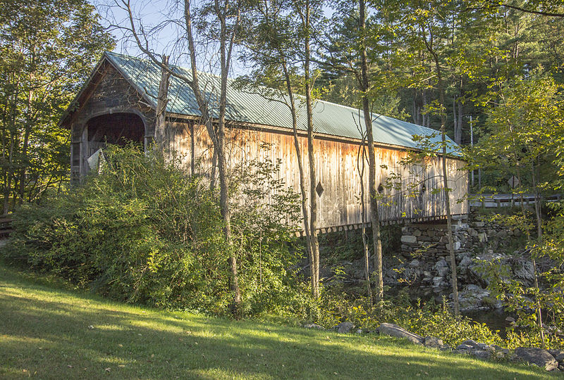 File:Hall Covered Bridge.jpg