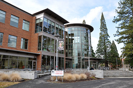 Hannon Library at Southern Oregon University