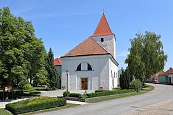 Haringsee - Kirche.JPG