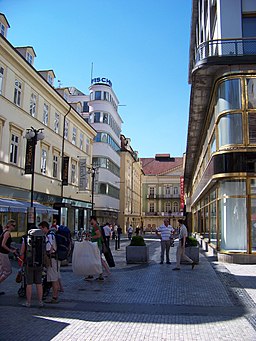 Pohled z ulice Na Příkopě