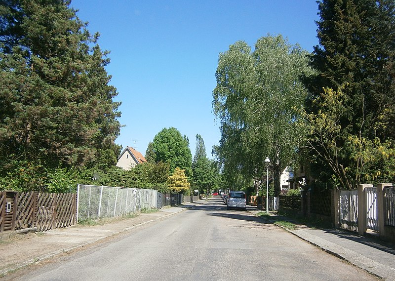 File:Hermsdorf-Odilostraße-P5150386 (2).JPG