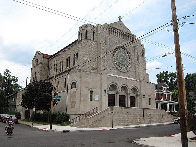 File:Holy Name Church (Columbus, Ohio) - exterior, corner of East Patterson and Adams.jpg