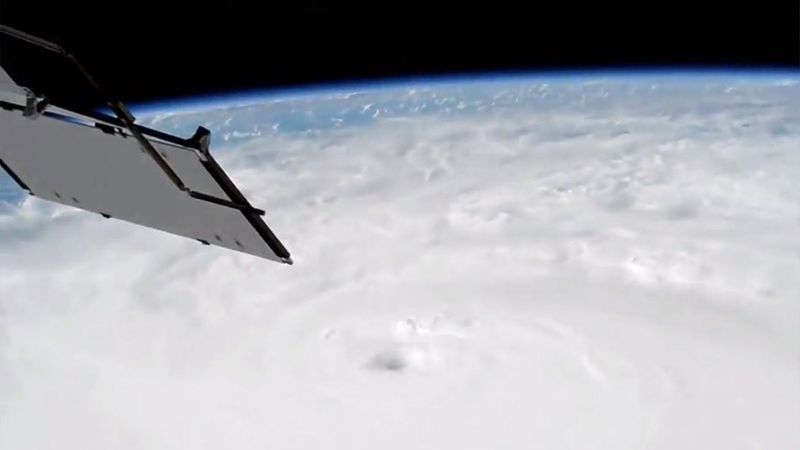 File:Hurricane Matthew, seen from the ISS.jpg